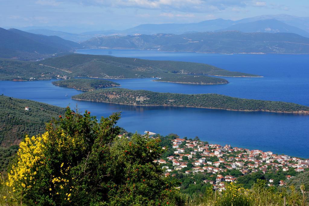 Lagou Raxi Country Hotel Lavkos Exteriör bild